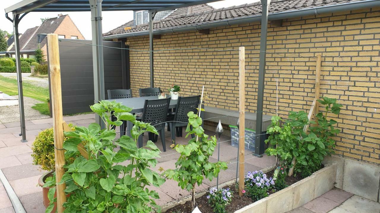 Ferienwohnung Am Runenstein 7 Busdorf Eksteriør billede
